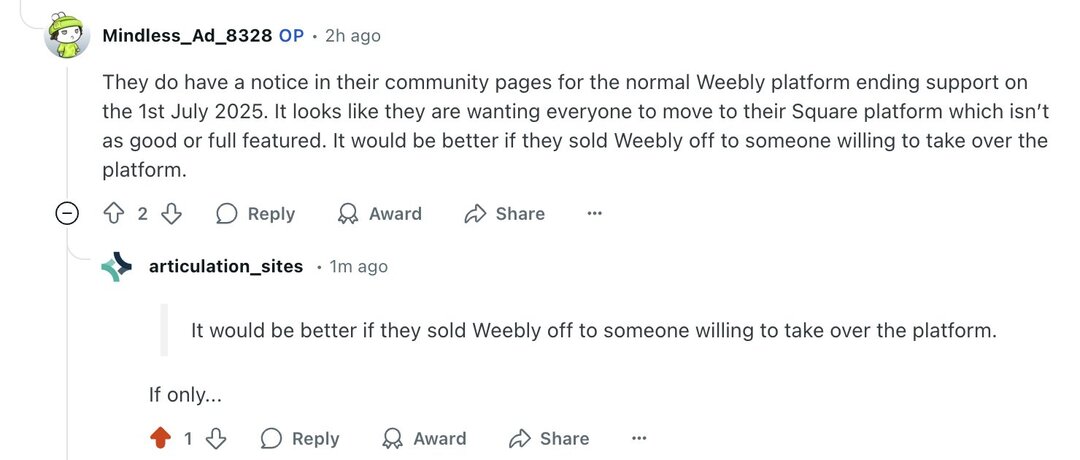 A screenshot from Reddit.com featuring a comment from a reddit user who suggested another party purchase Weebly.com.